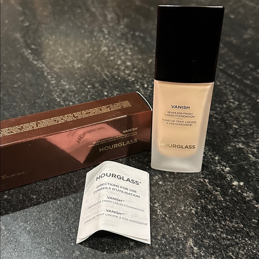 Hourglass Vanish Seamless Finish Liquid Foundation - Porcelain
